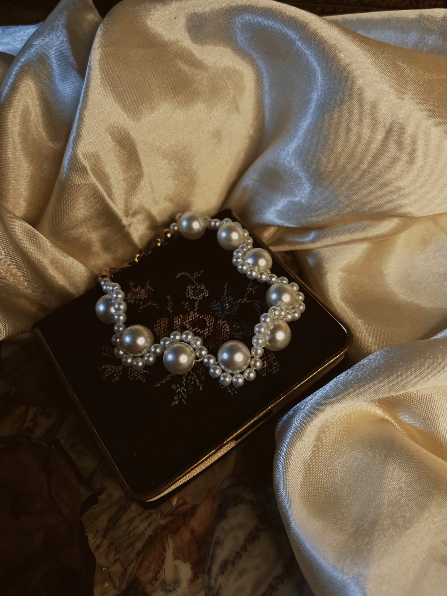 Isabella Pearls Bracelet